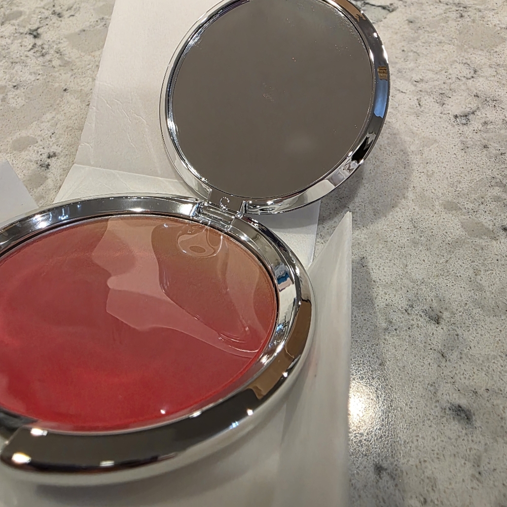 It Comestics CC + Ombré Radiance Blush Coral Flush Color Correcting NEW! - Picture 8 of 9